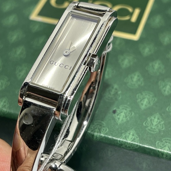 Gucci Bangle Watch size 6 inches comes with box.Preloved. - Picture 7 of 16